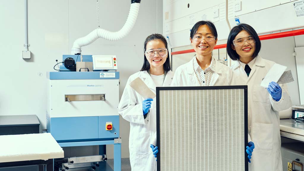 Students working at Deakin's Institute for Frontier Materials