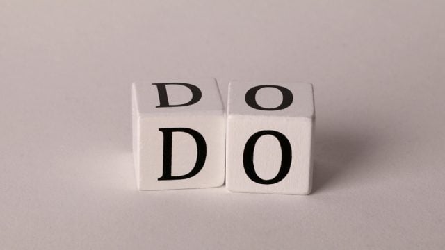 Letter blocks which spell 'do'